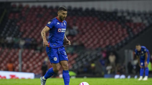 Juan Escobar estará saliendo de Cruz Azul para el Torneo de Clausura 2024